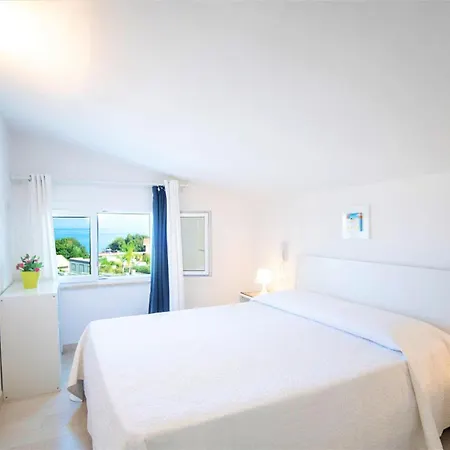 Nina Hotel